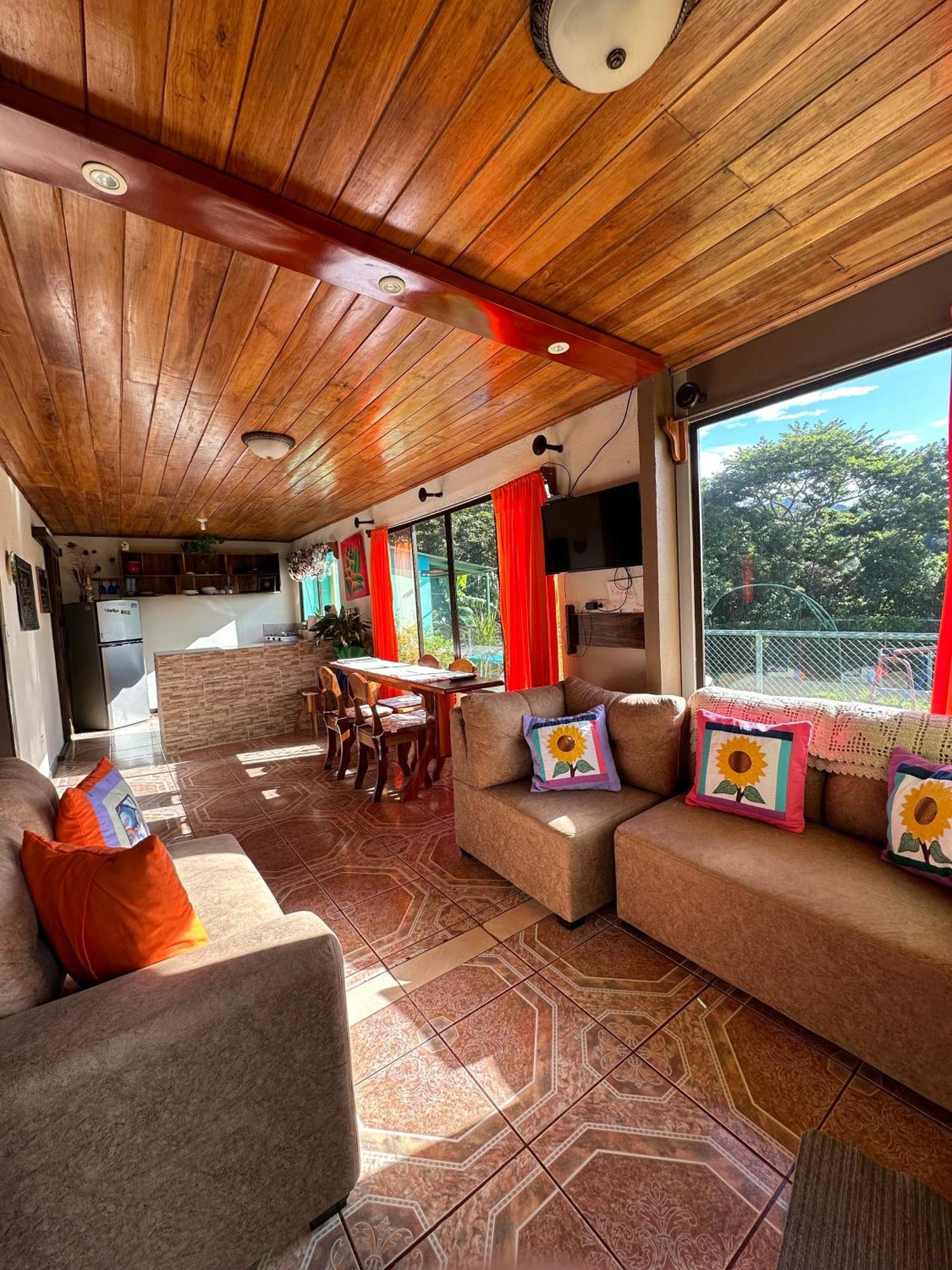 Lidia'S Mountain View Vacation Homes Monteverde Exteriör bild